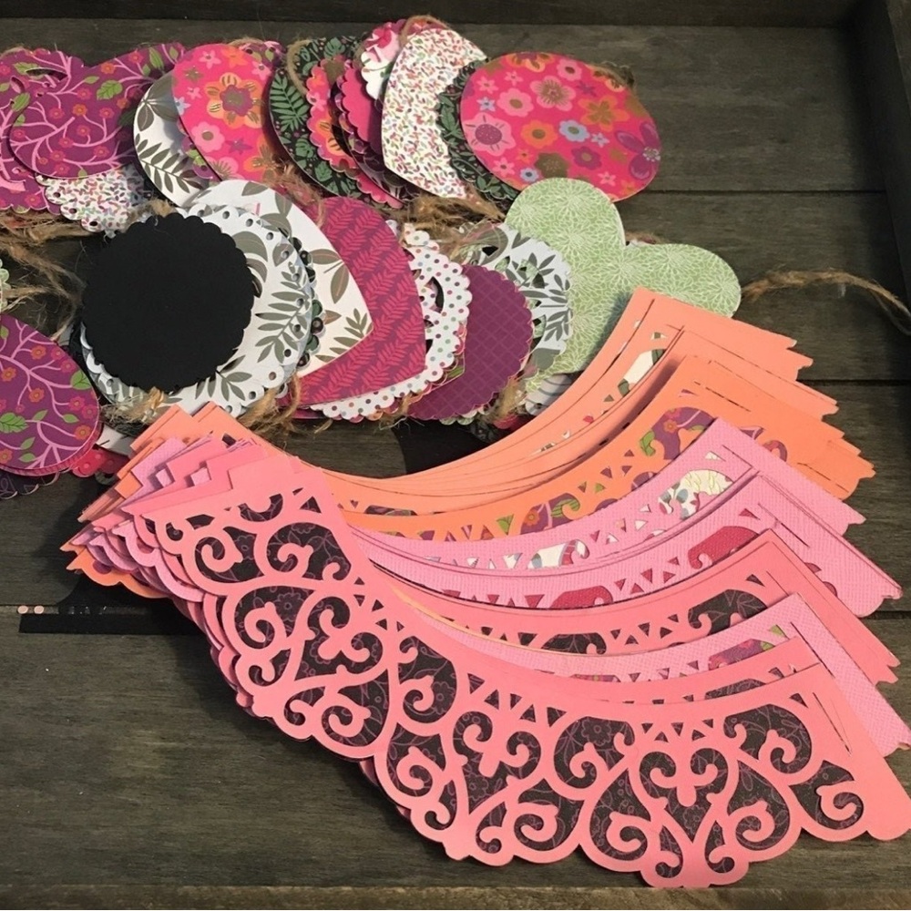 54 Pcs Party Kit Cupcake Holders Floral Garland Notecards with Surprises Free